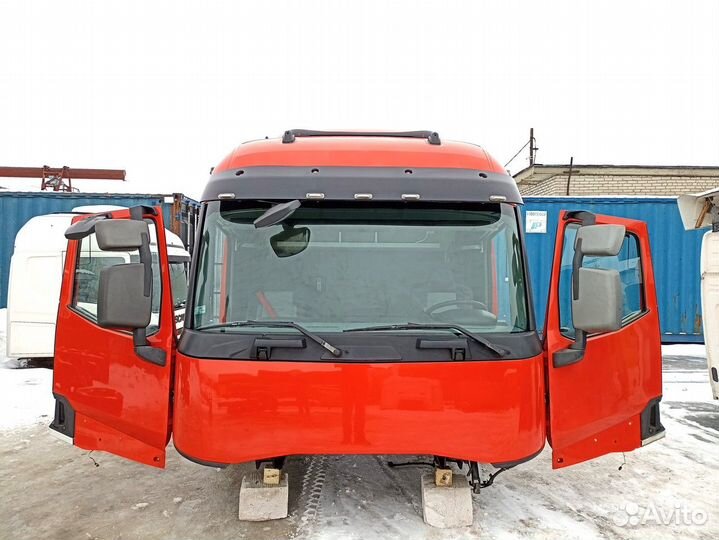 Кабина 2015 год Renault T