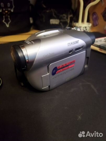 Видеокамера sony handycam carl zeiss vario-tessar