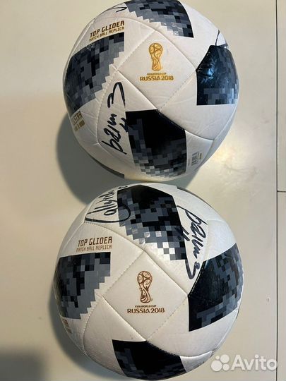 Футбольный мяч с автографами чм-2018