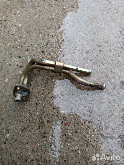 Toyota Avensis t22 20 тд трубка охлаждения турбины