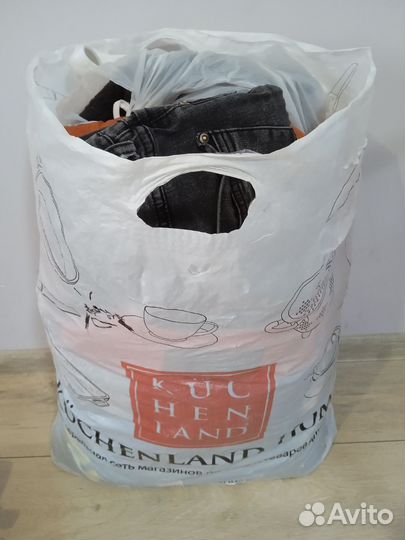 Отдам женские и детские вещи