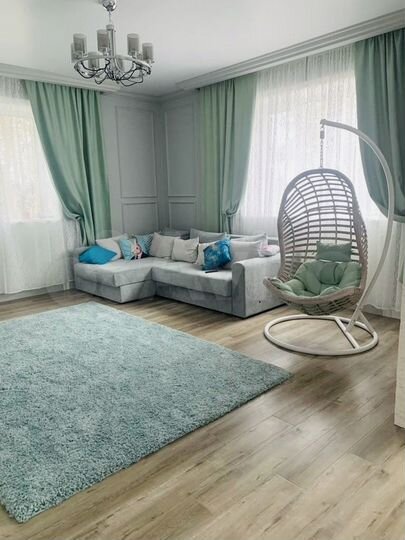 Коттедж 183 м² на участке 10 сот.