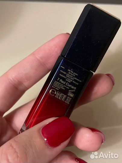 Жидкая глянцевая помада CLÉ DE peau beauté