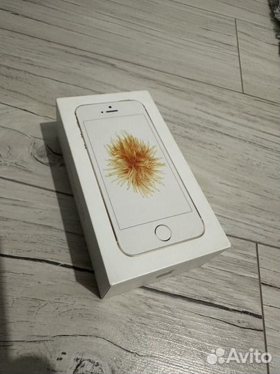 Коробка iPhone 5 SE