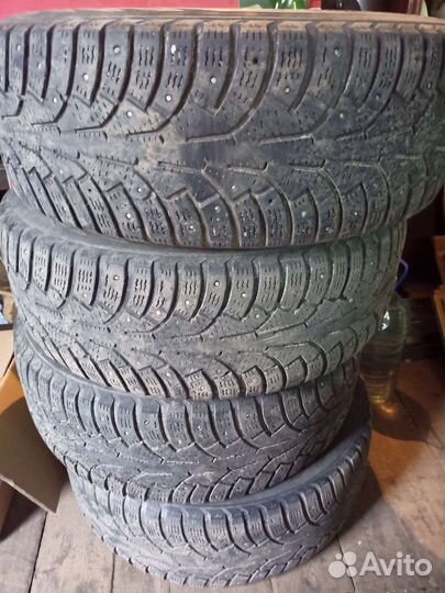 Nokian Tyres Hakkapeliitta 5 215/60 R16