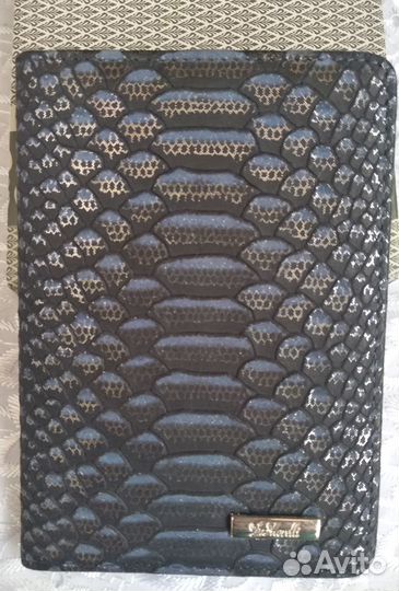 Женский бумажник водителя