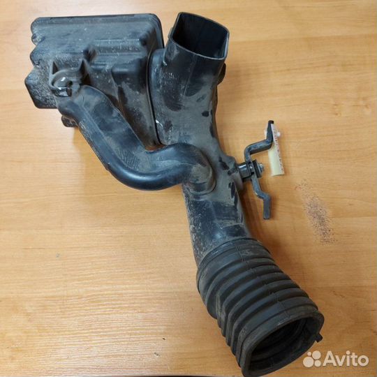 Патрубок воздушного фильтра Honda Cr-V 3 2007-2009