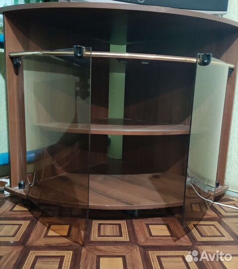 Тумба под телевизор