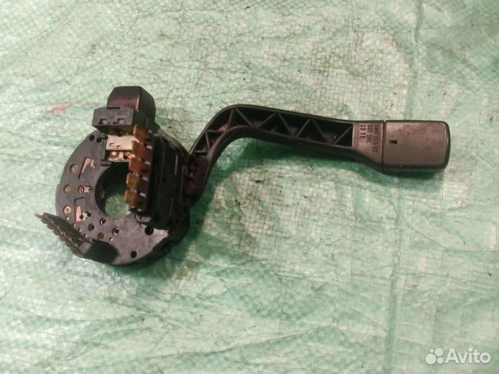 Переключатель поворотов Volkswagen Passat B3 седан