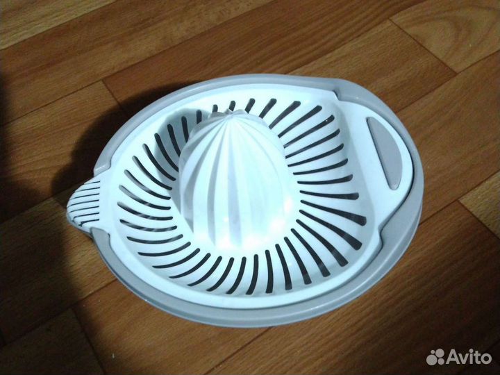 Соковыжималка для цитрусовых