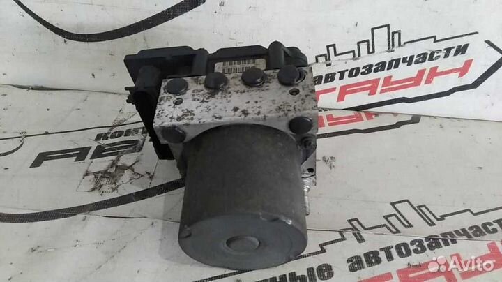 Блок ABS toyota estima tarago ACR30W CLR30 MCR30W