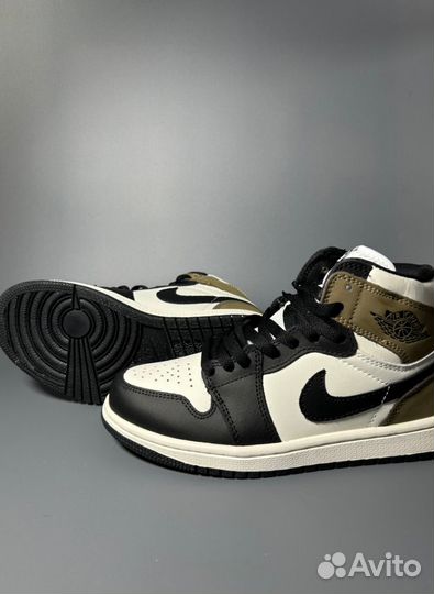Кроссовки Air Jordan 1 Mocha с мехом