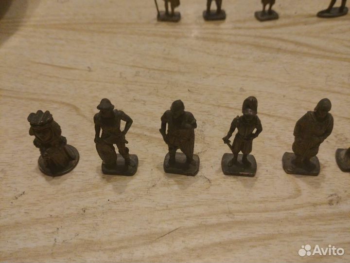 Железные солдатики
