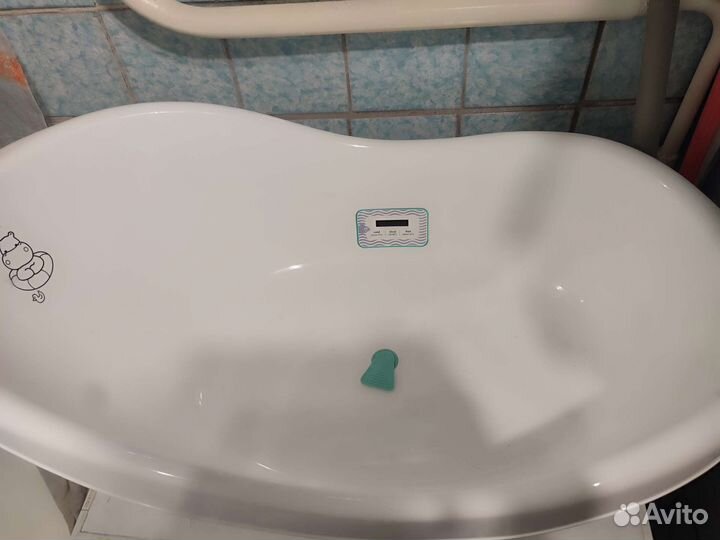 Ванночка для купания новорожденного
