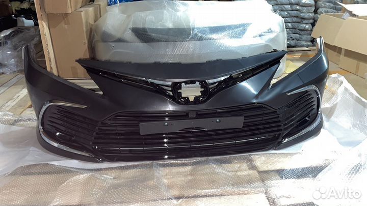 Передний бампер toyota camry v 75 в сборе