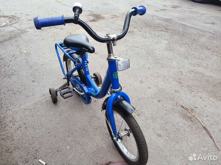 Велосипед детский 4 колесный Stels