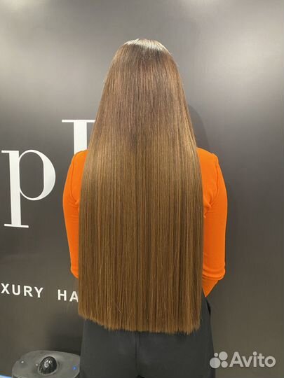 Модель на наращивание волос