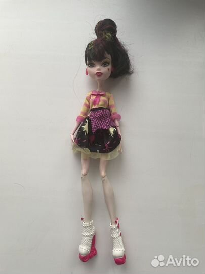 Кукла Монстер Хай Дракулаура