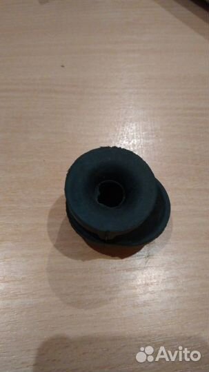 Подушка радиатора ford