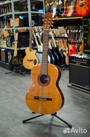 Классическая гитара Perez 620 cedar