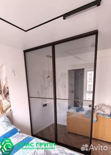 Стационарная стеклянная перегородка