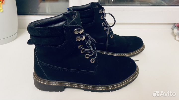 Ботинки замшевые женские