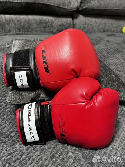 Боксерские перчатки 10 oz Leco 9808