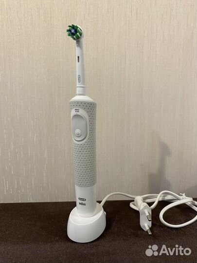 Зубная щетка oral b vitality pro