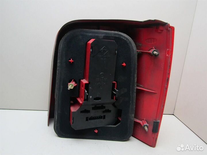 Фонарь задний левый VW Passat (B5) 1996-2000