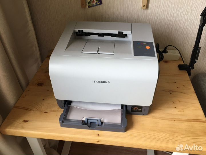 Цветной лазерный принтер Samsung CLP-300