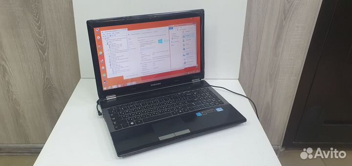 Ноутбук Samsung NP-RC530