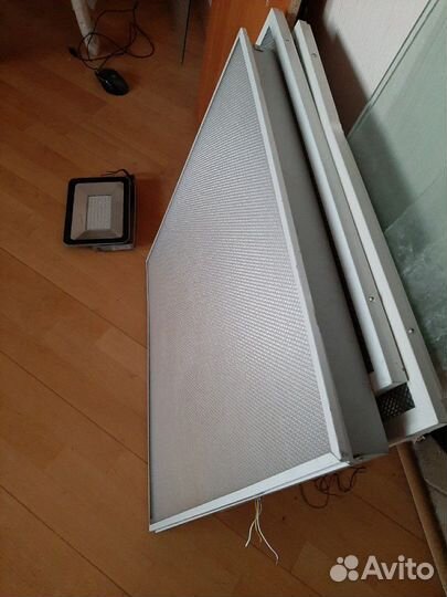 Светильник потолочный 220В