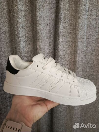 Кроссовки adidas superstar новые