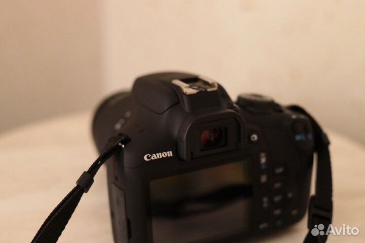 Фотоаппарат Canon 2000d 18-55III + объектив 50 мм