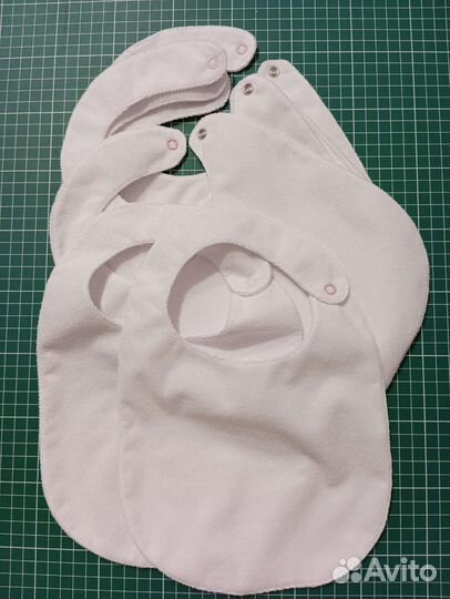 Детский нагрудничек-слюнявчик