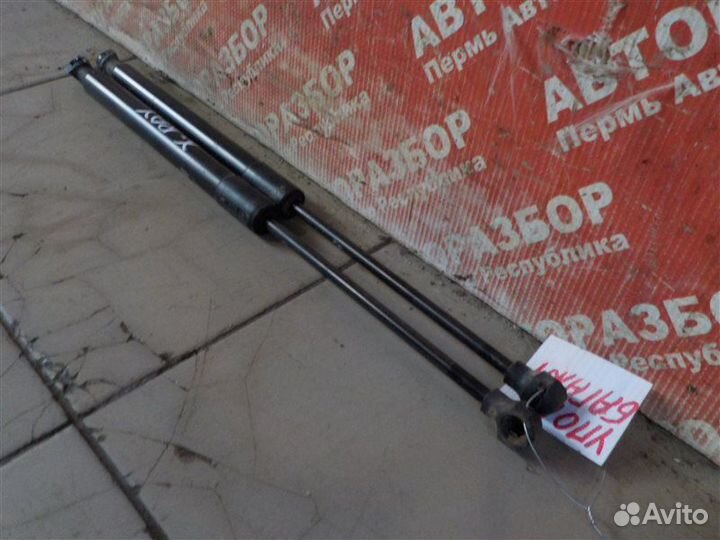 Газовый упор багажника LADA X-Ray 21129 2016