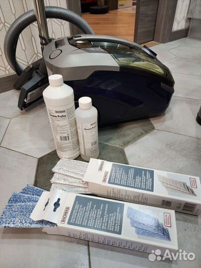 Моющий пылесос Thomas nero aqua stelth