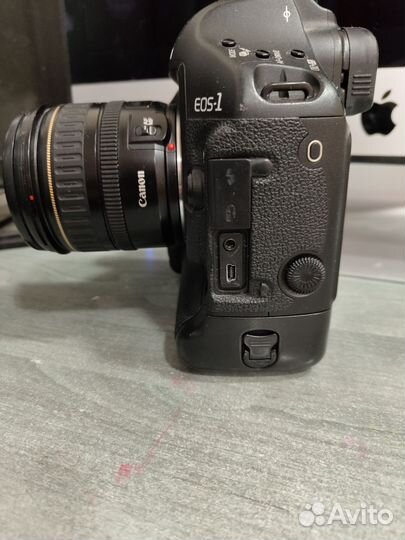 Зеркальный фотоаппарат canon eos 1D mark iii