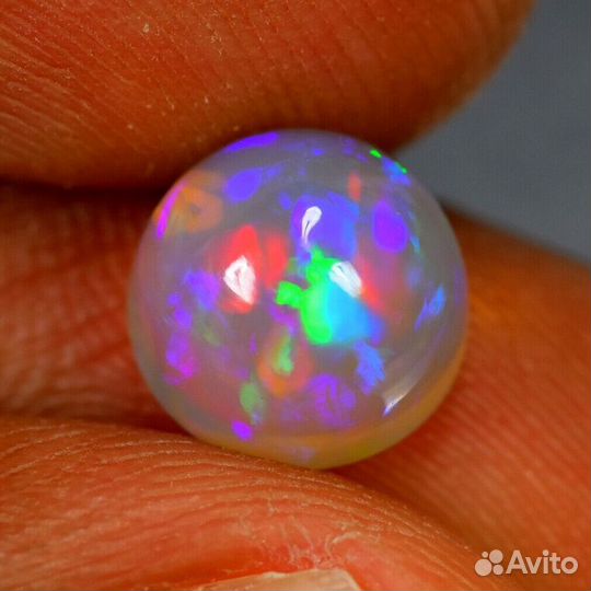 Опал натуральный 1,72Ct 8мм VVS Радужный