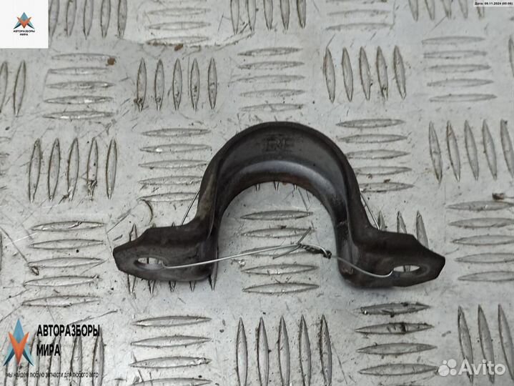 Крепление стабилизатора / втулки стабилизатора BMW