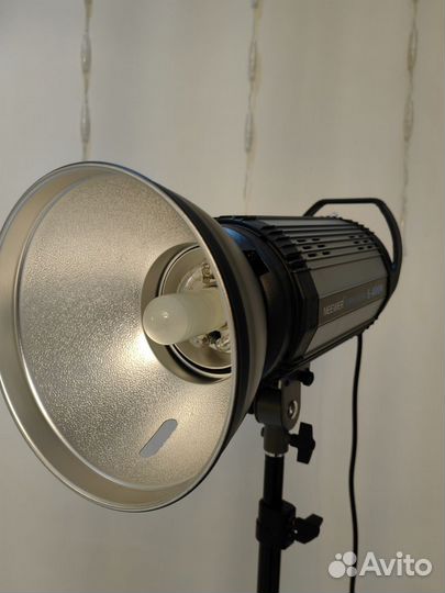 Импульсный свет вспышки по 400дж и стойки