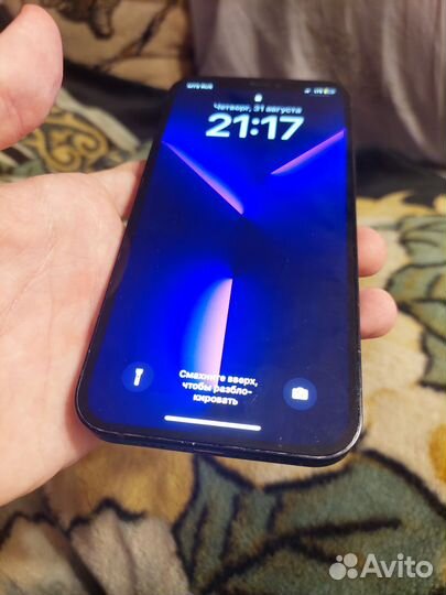 Телефон iPhone 12