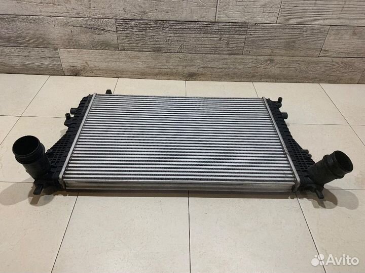 Интеркулер VW Passat B6 / B7 / CC / Tiguan / Golf