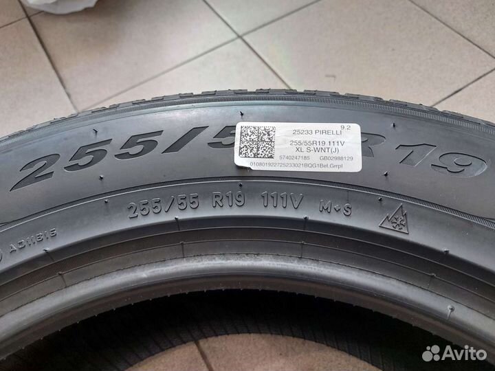 Pirelli Scorpion Winter 255/55 R19 111V