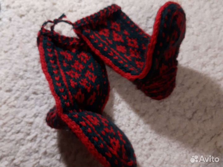 Детские вязаные носочки