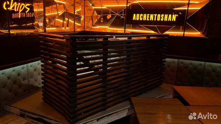 Стойка Ди-джея ресепшен