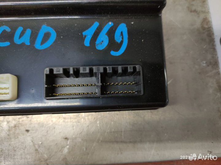 Блок электронный Kia Ceed G4FC 2009