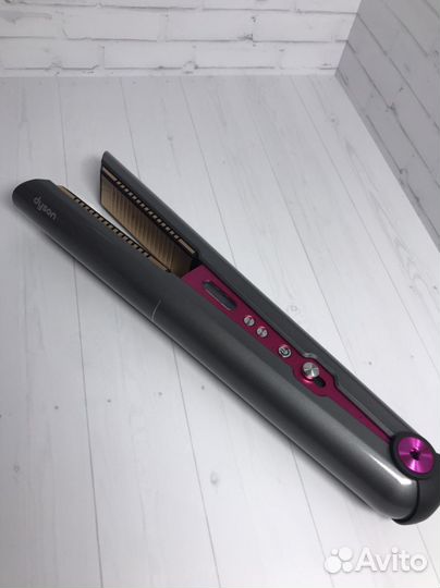 Выпрямитель для волос dyson