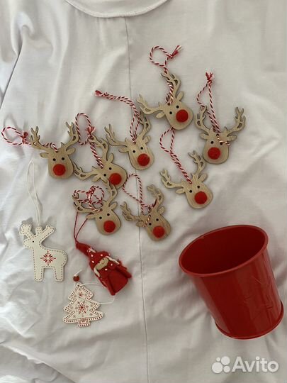 Новогодние елочные игрушки