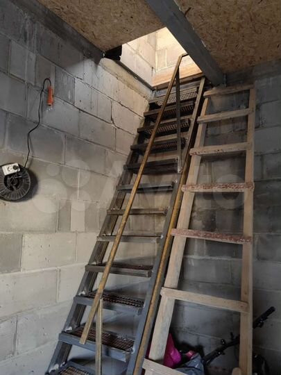 Гараж, > 30 м²